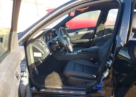 2013 Mercedes-Benz C 250 Sport from USA, damaged, VIN WDDGF4HB6DA765195